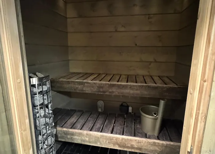 Ellivuori 5, Rauta * Karkku